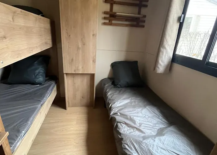 Morea 5 Personnes * Foncène